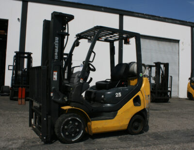 Komatsu FG25ST-16